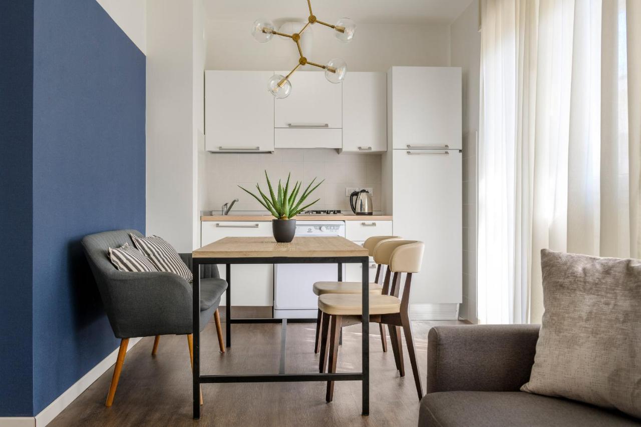 Residence Lungomare - Charming Apartments Riccione Luaran gambar