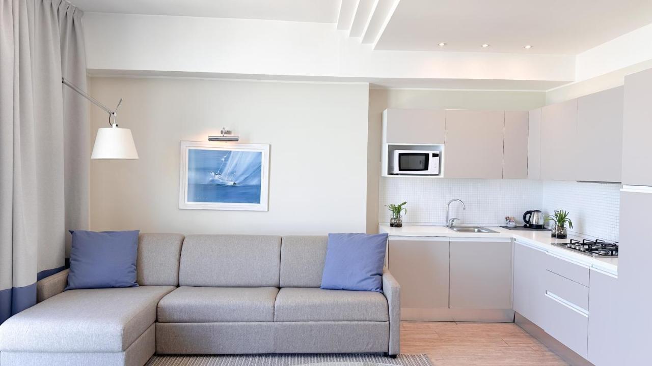 Residence Lungomare - Charming Apartments Riccione Luaran gambar