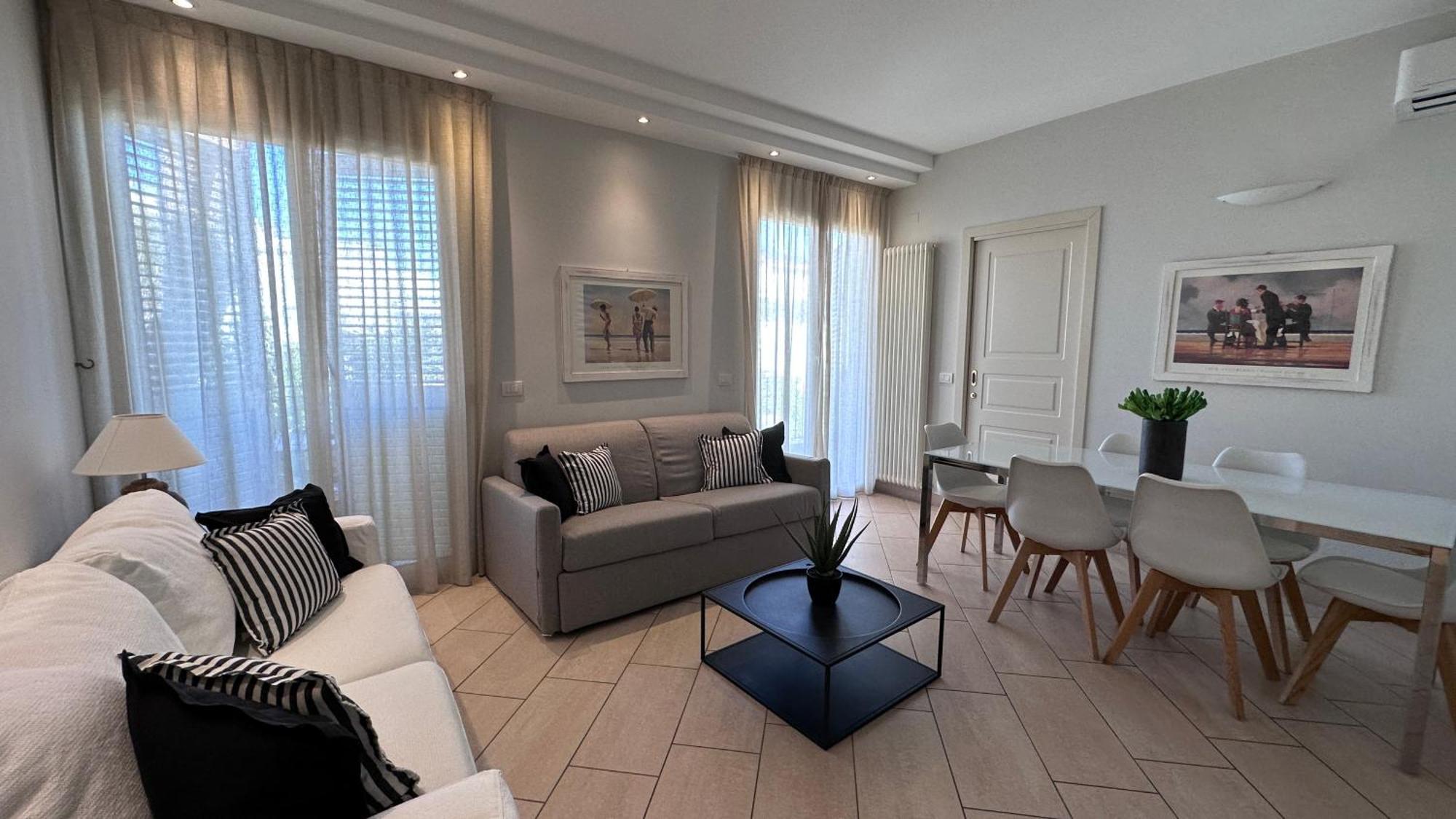 Residence Lungomare - Charming Apartments Riccione Luaran gambar