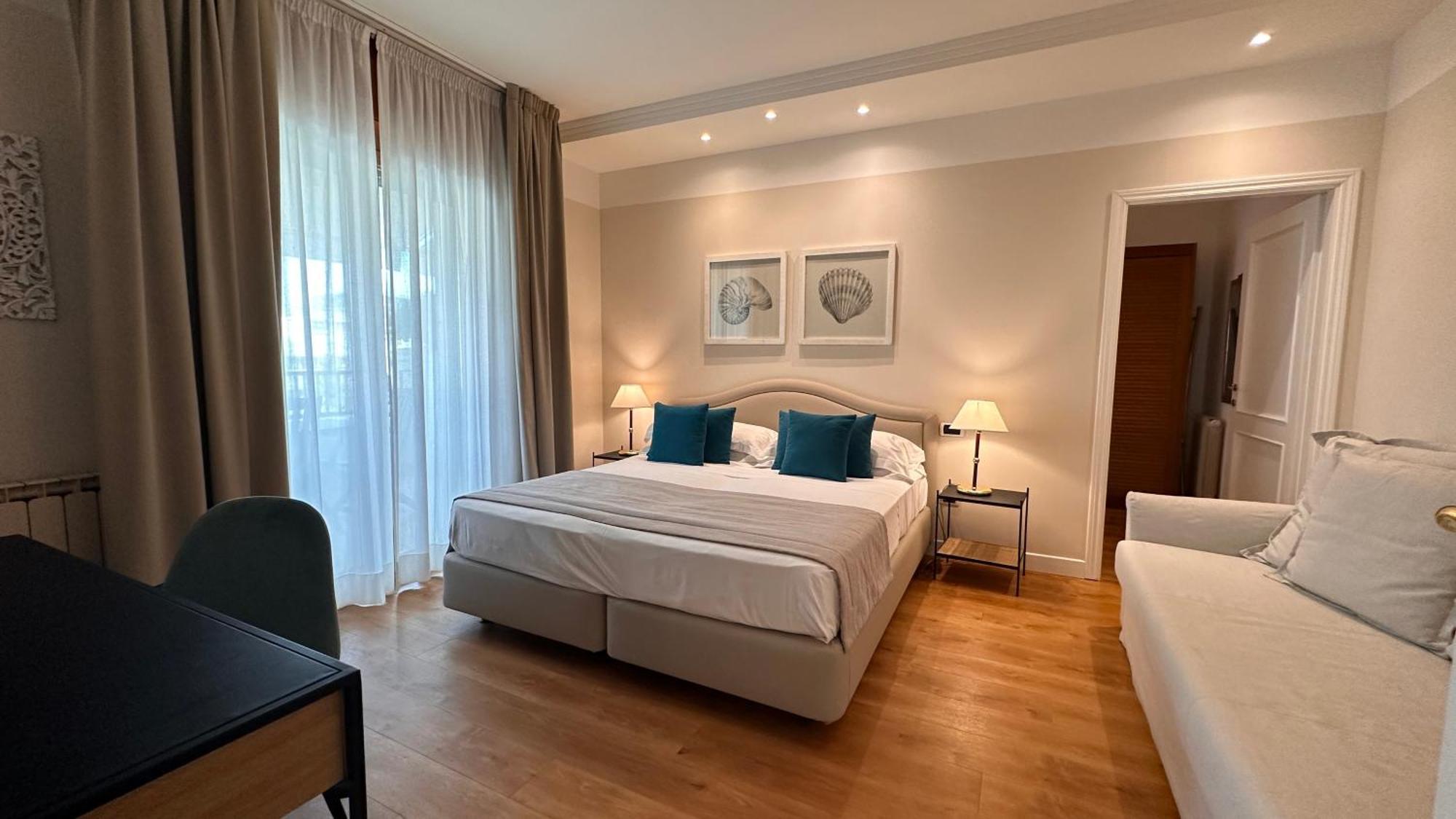 Residence Lungomare - Charming Apartments Riccione Luaran gambar