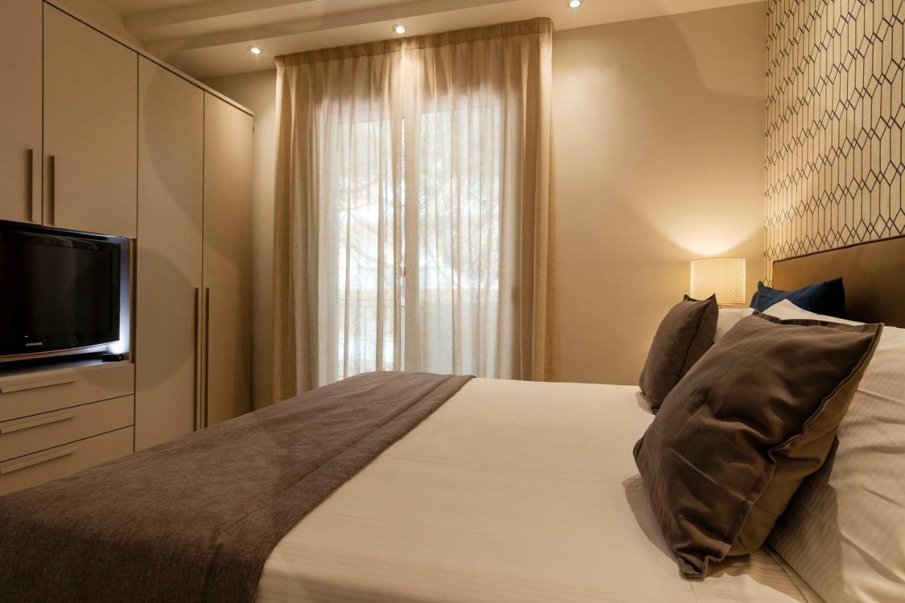 Residence Lungomare - Charming Apartments Riccione Luaran gambar