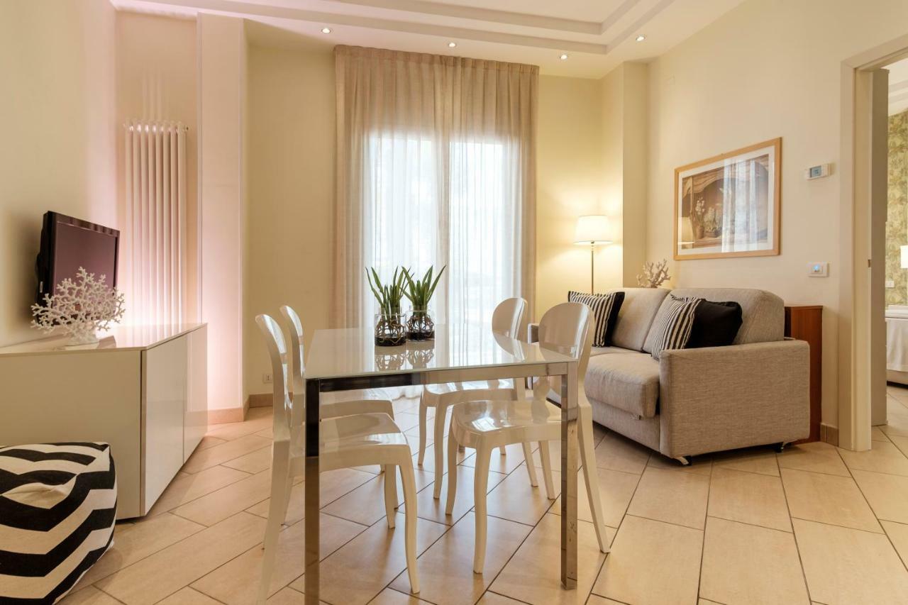 Residence Lungomare - Charming Apartments Riccione Luaran gambar